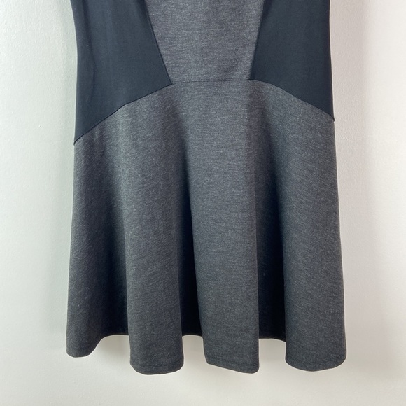 ✨3/$25✨ Mossimo Black & Gray Dress - S - Picture 4 of 7